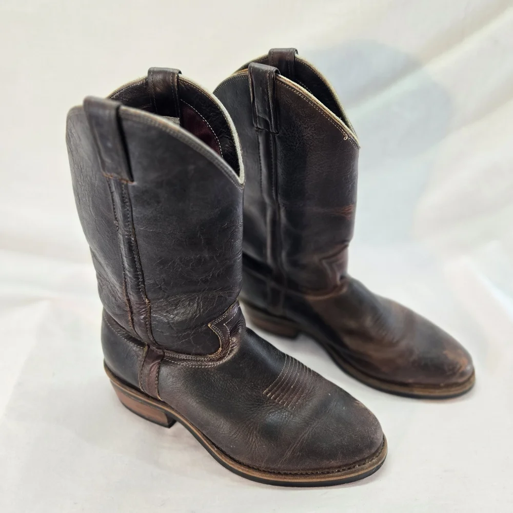 Chippewa Corbel Wellington Cowboy Boots 9.5D Brown Style 20012 Vibram Soles USA.